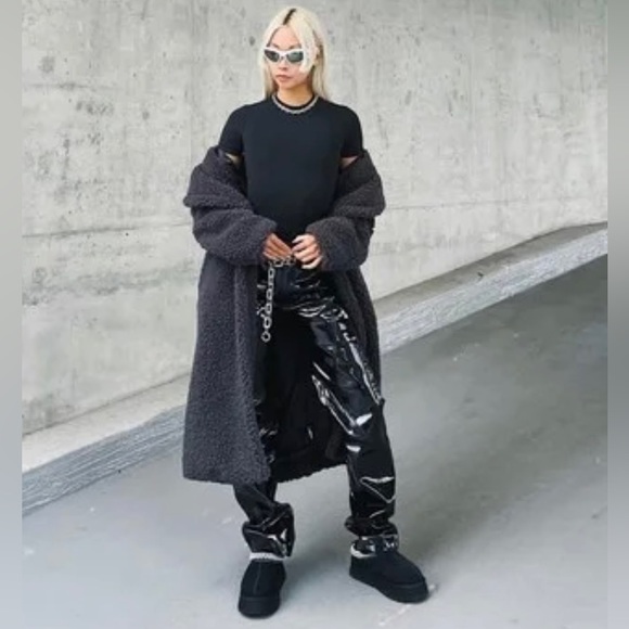 NWT UGG Tazz Platform Suede Slipper Black Women’s 7 - Picture 3 of 16